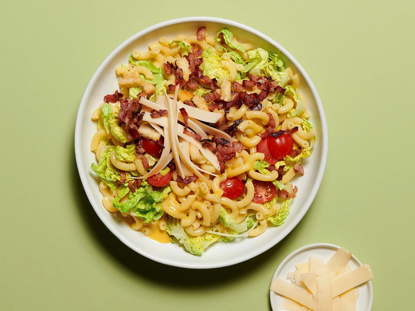 Hörnlisalat mit Speck und Käse