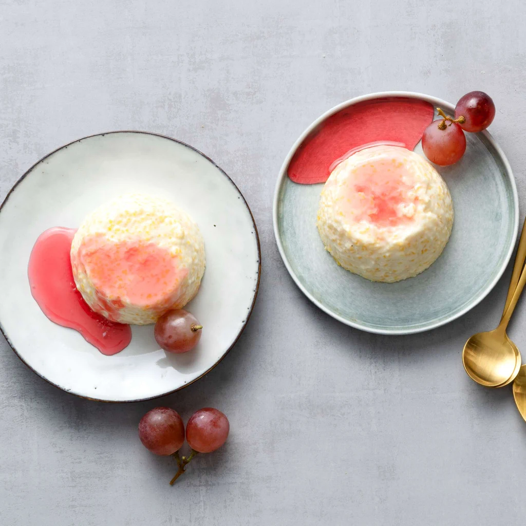 Budino di semolino con sciroppo di succo d’uva
