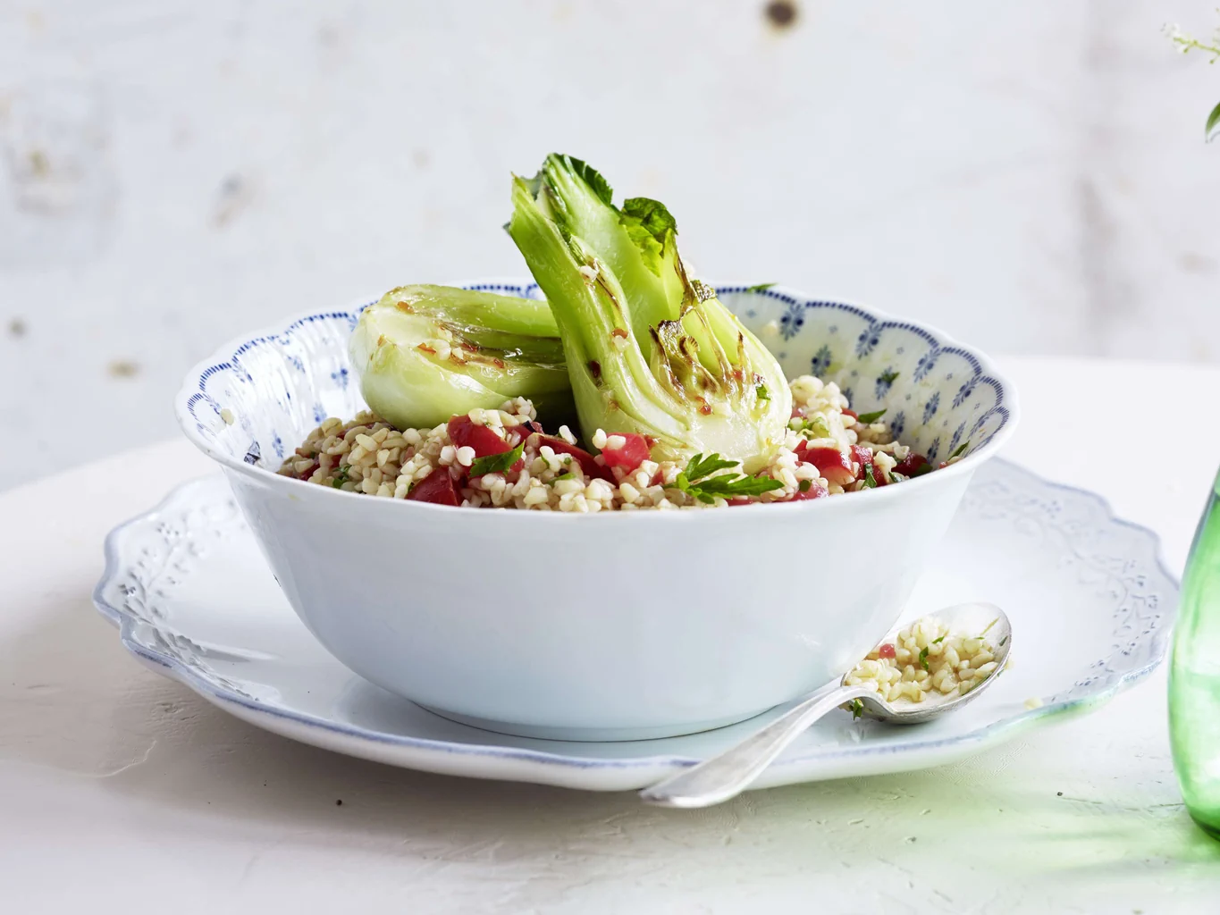 Pak-Choi mit Tomaten-Bulgur