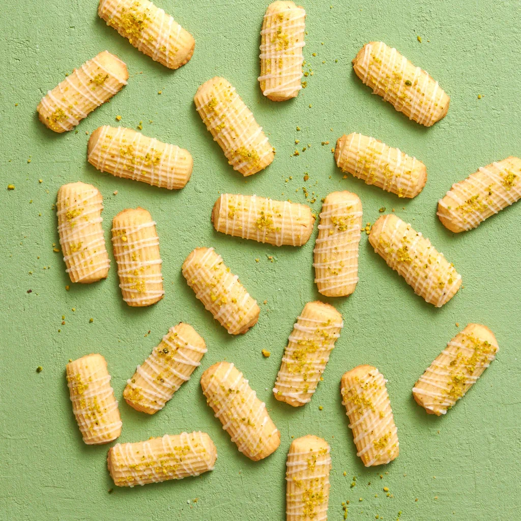 Biscotti alla vaniglia di frolla montata