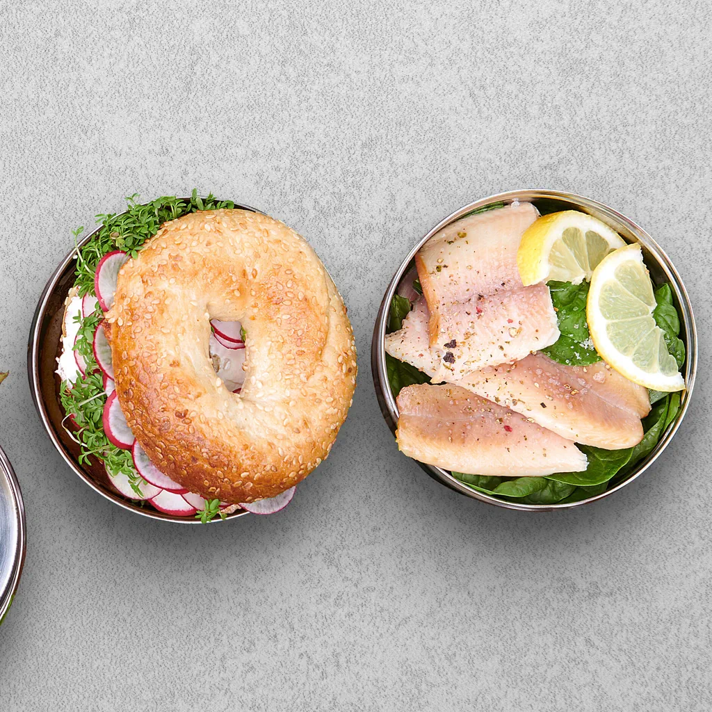 Bagel al crescione con trota