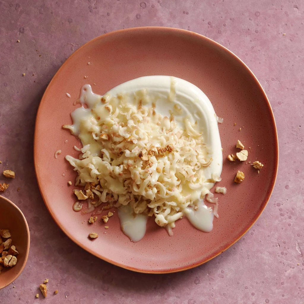 Joghurt mit gefrorener Banane