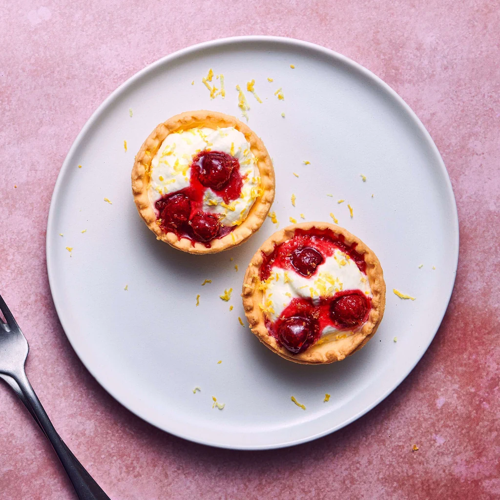 Tartellette ai lamponi con crema al limone