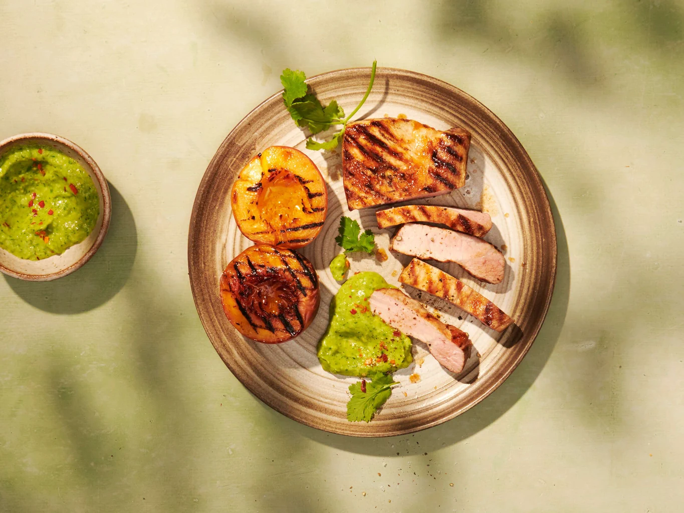 Secreto mit grüner Sauce
