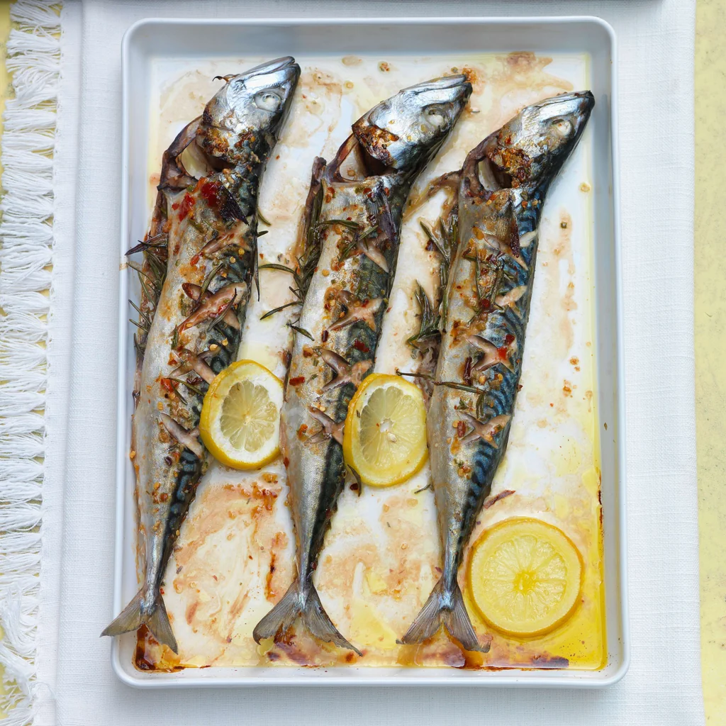Makrelen mit pikanter Tomatenmarinade