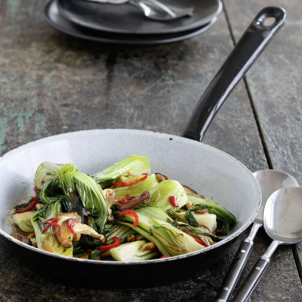 Pak-Choi mit Pilzen