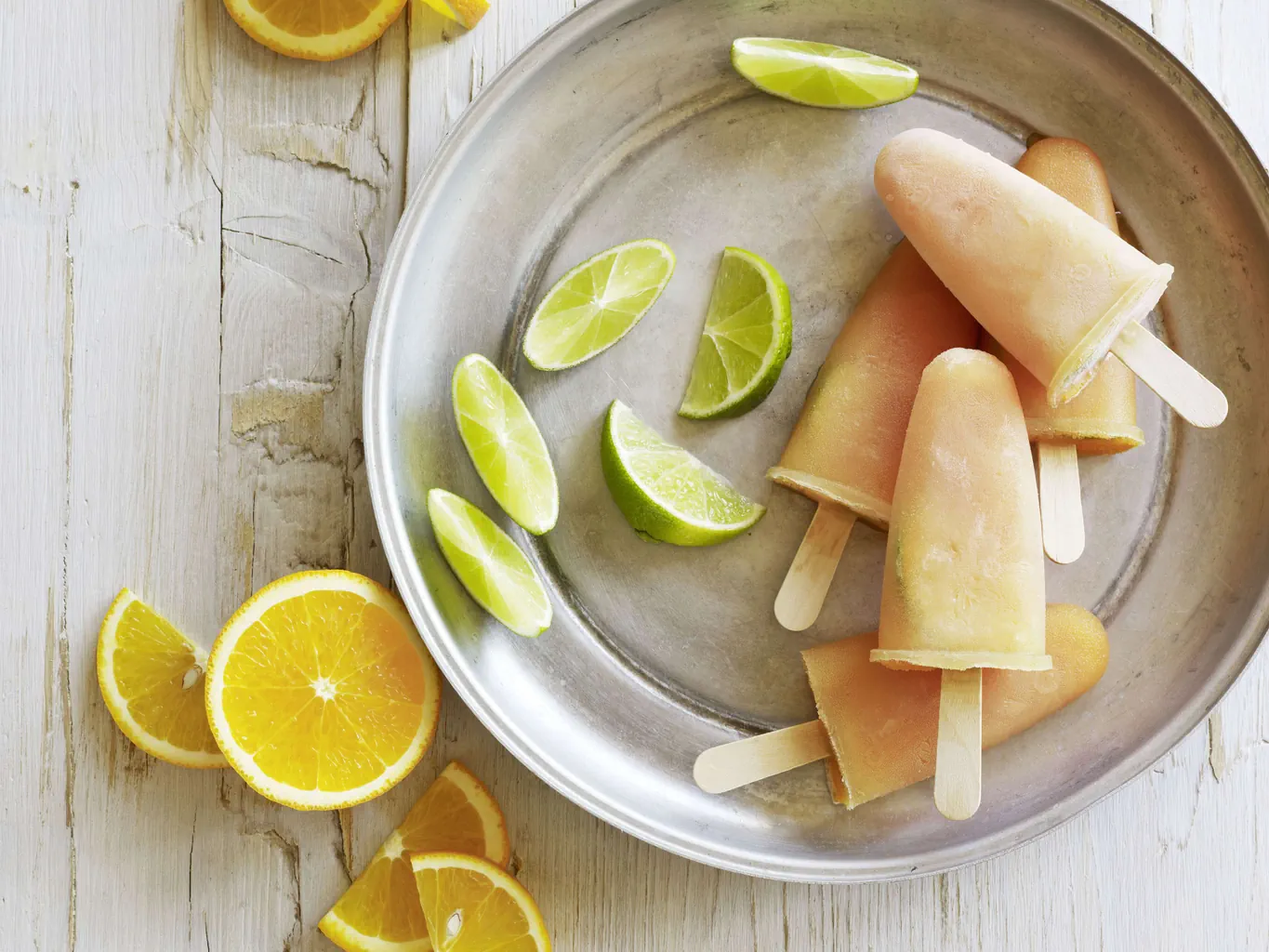 Campari-Orangen-Glace mit Limette