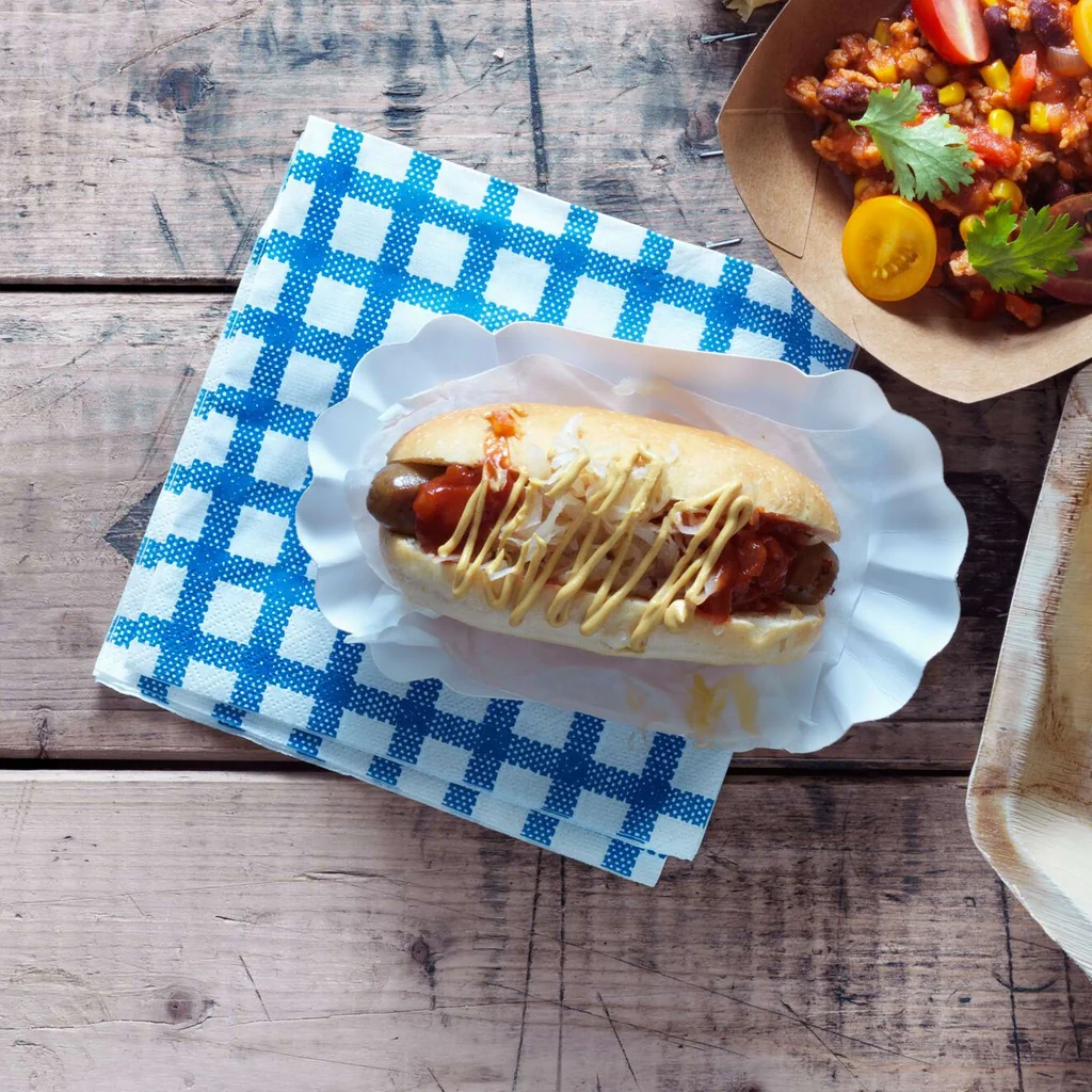 Hot dog vegetariano in stile newyorkese