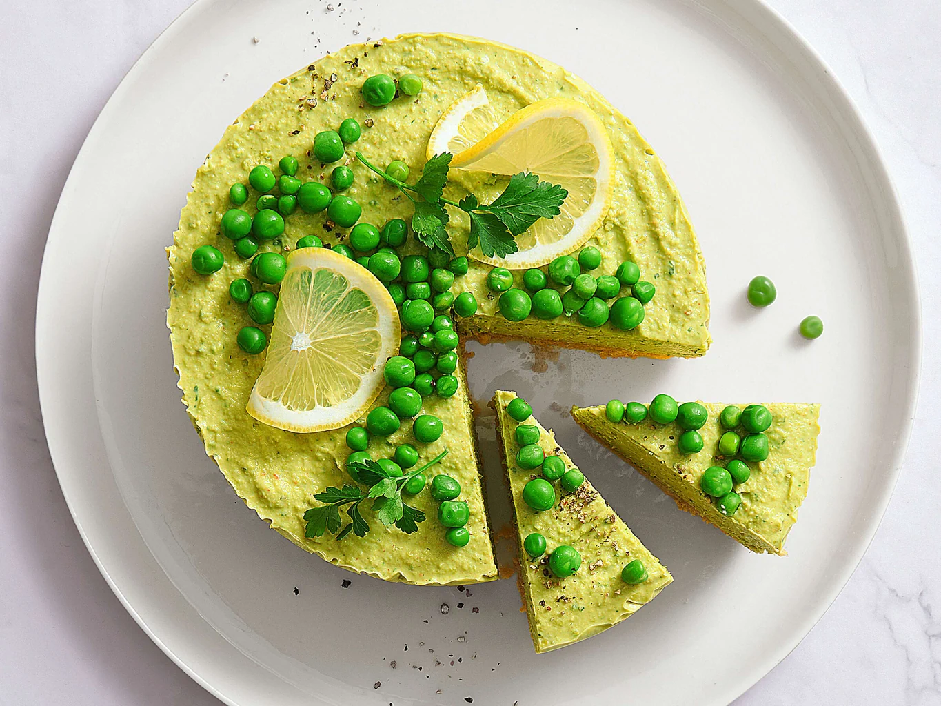 Apérotorte mit Erbsen