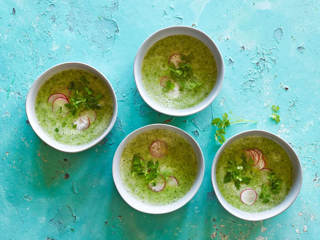 Soupe froide au concombre et au cerfeuil