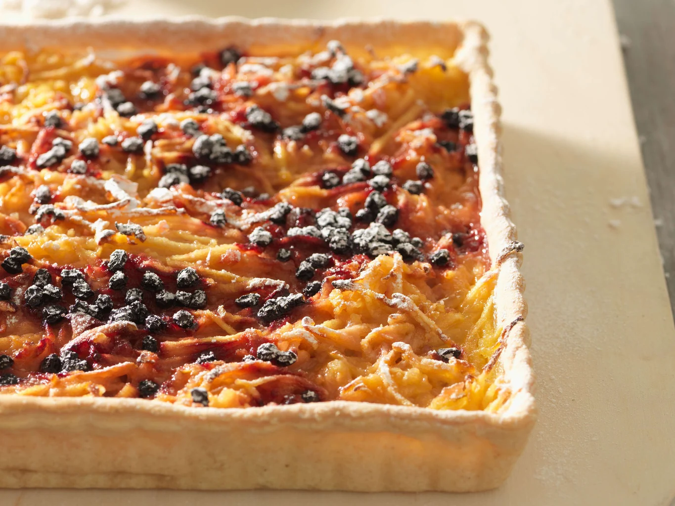 Apfel-Holunderbeeren-Kuchen