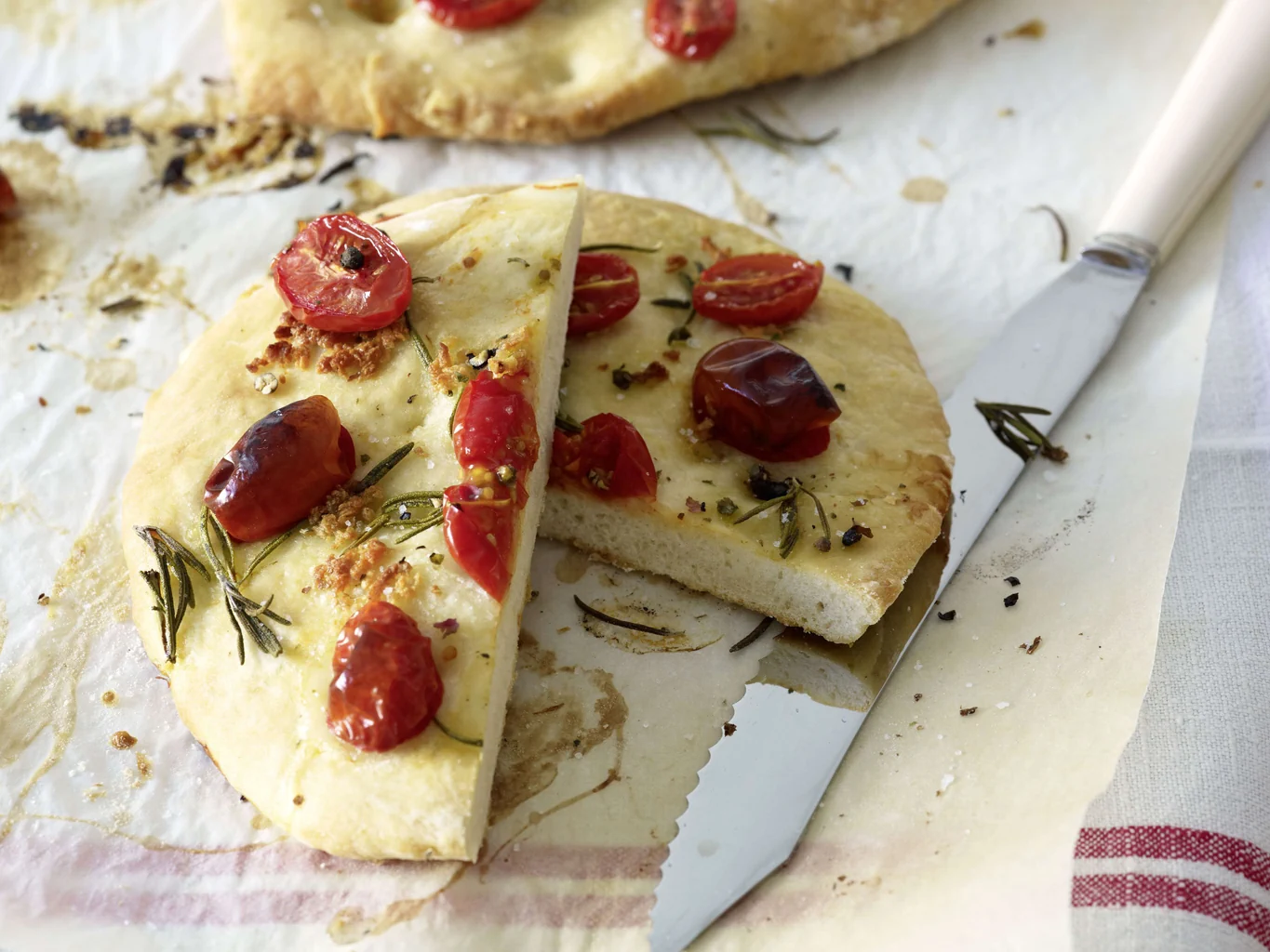 Focaccia ai pomodori datterino