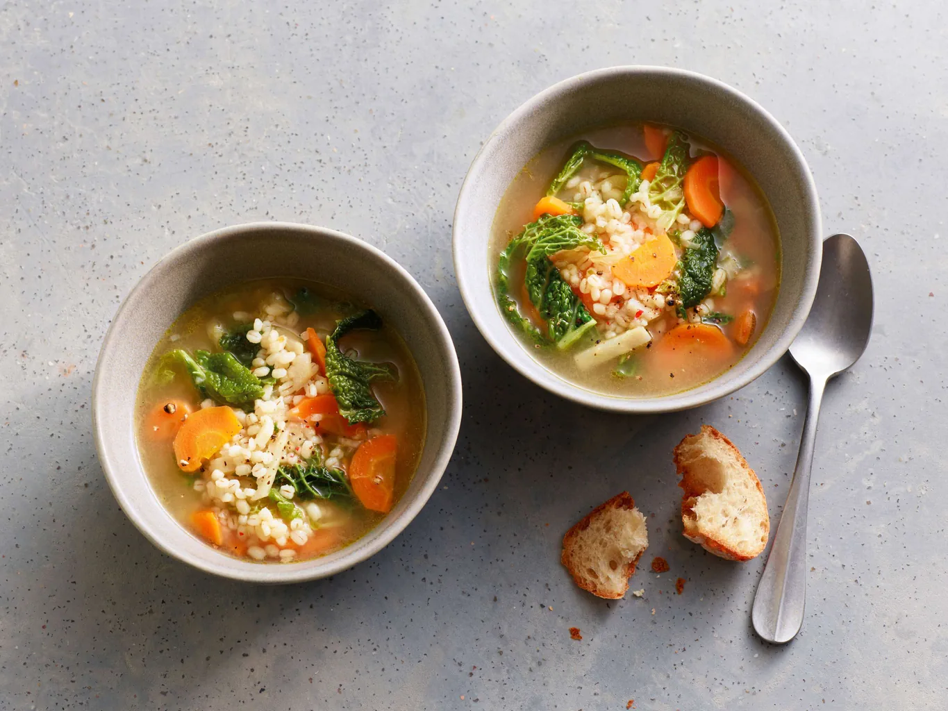 Gemüsesuppe mit Gerste