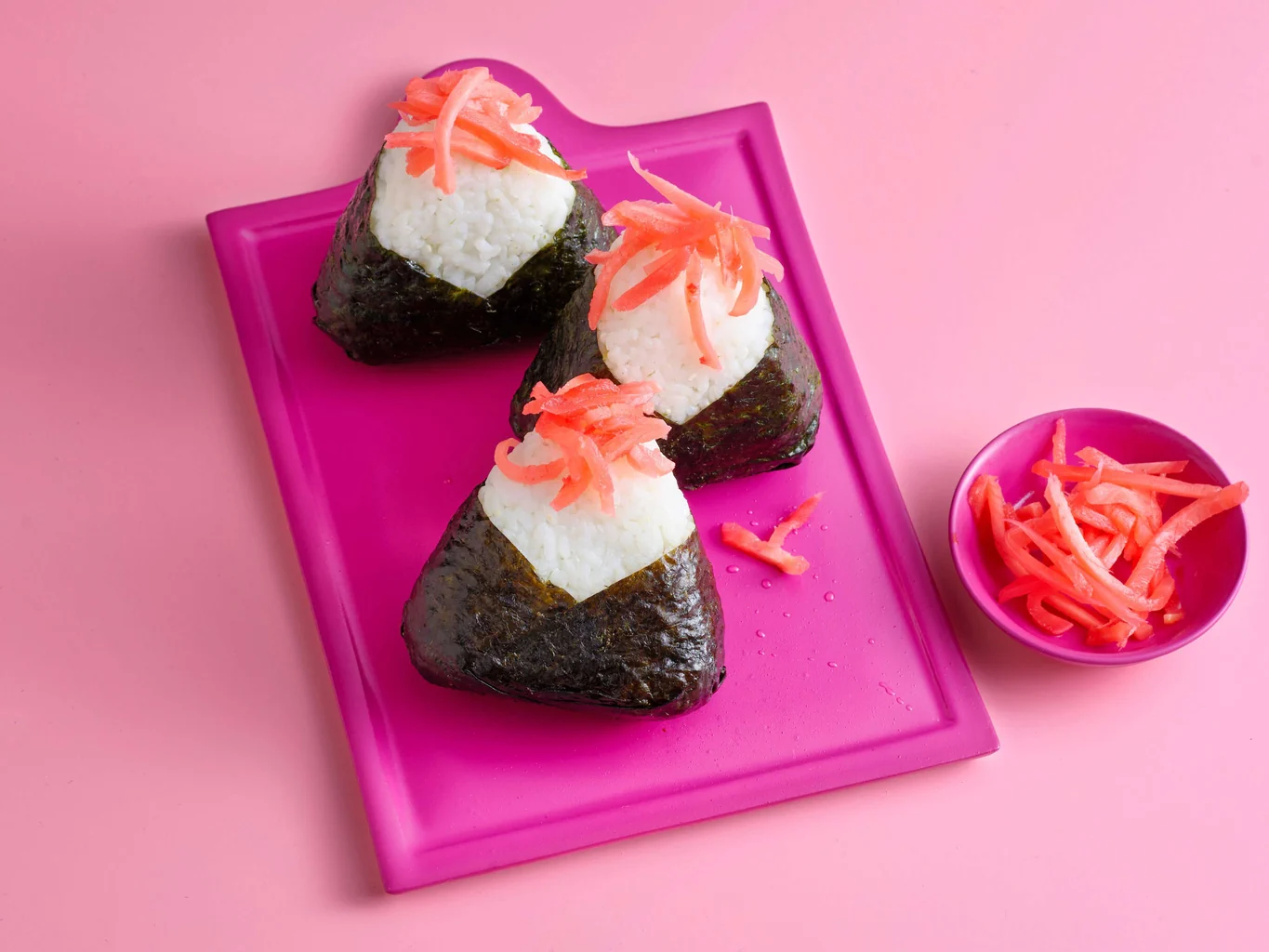 Onigiri all'avocado