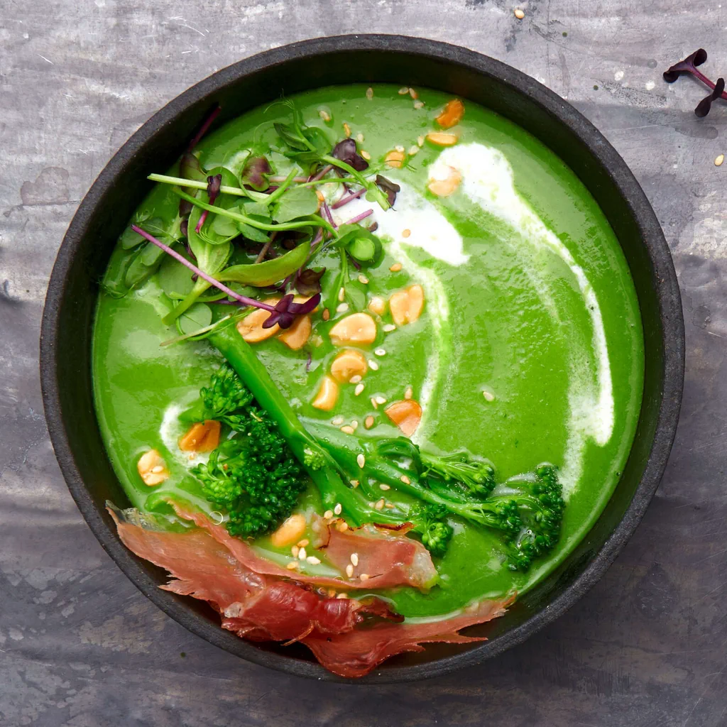 Minestra di broccoli e spinaci