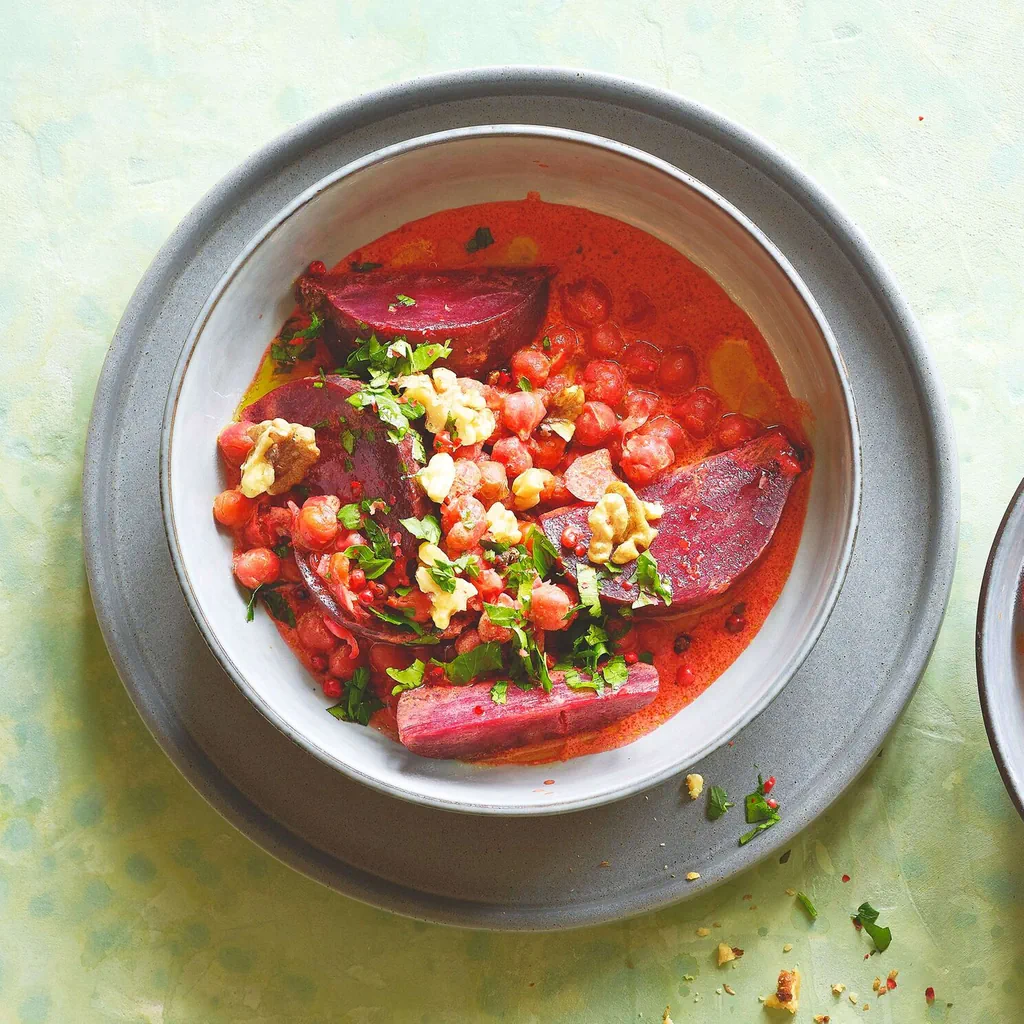 Betterave rouge aux pois chiches et aux noix