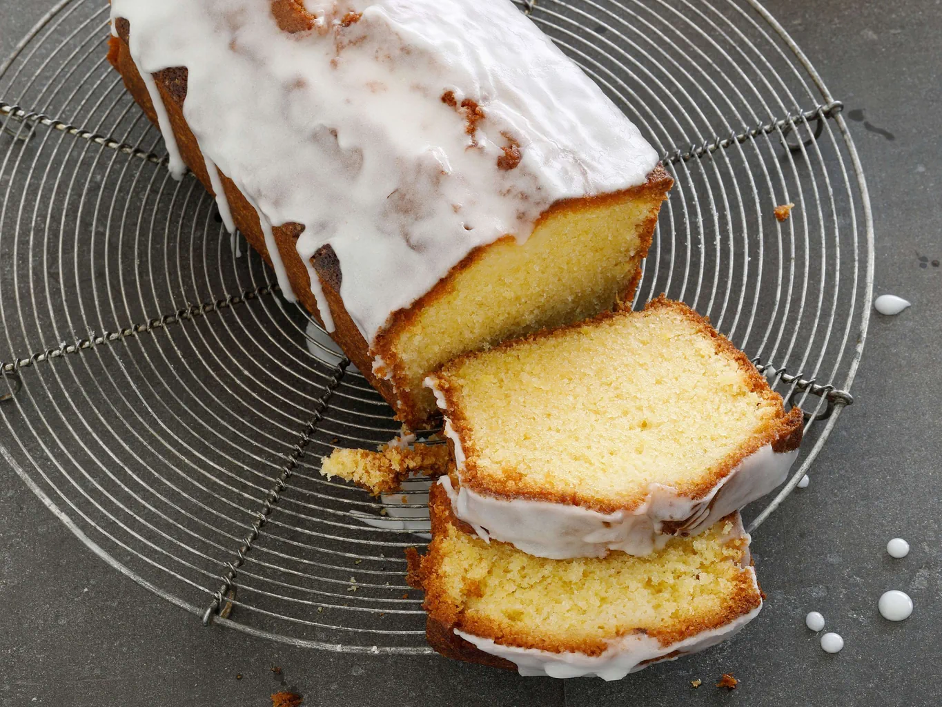 Ingwercake mit Zitronensaft
