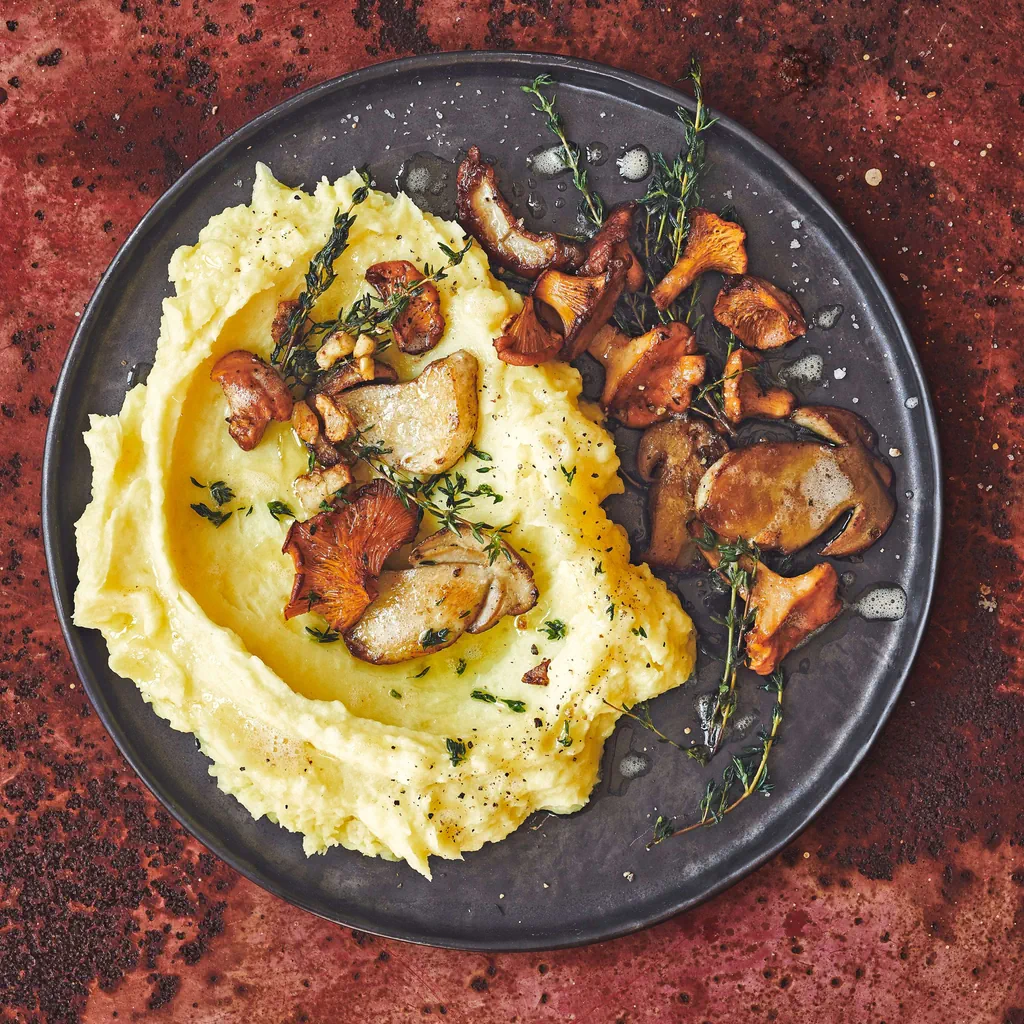 Purée de pommes de terre au thym et champignons sautés