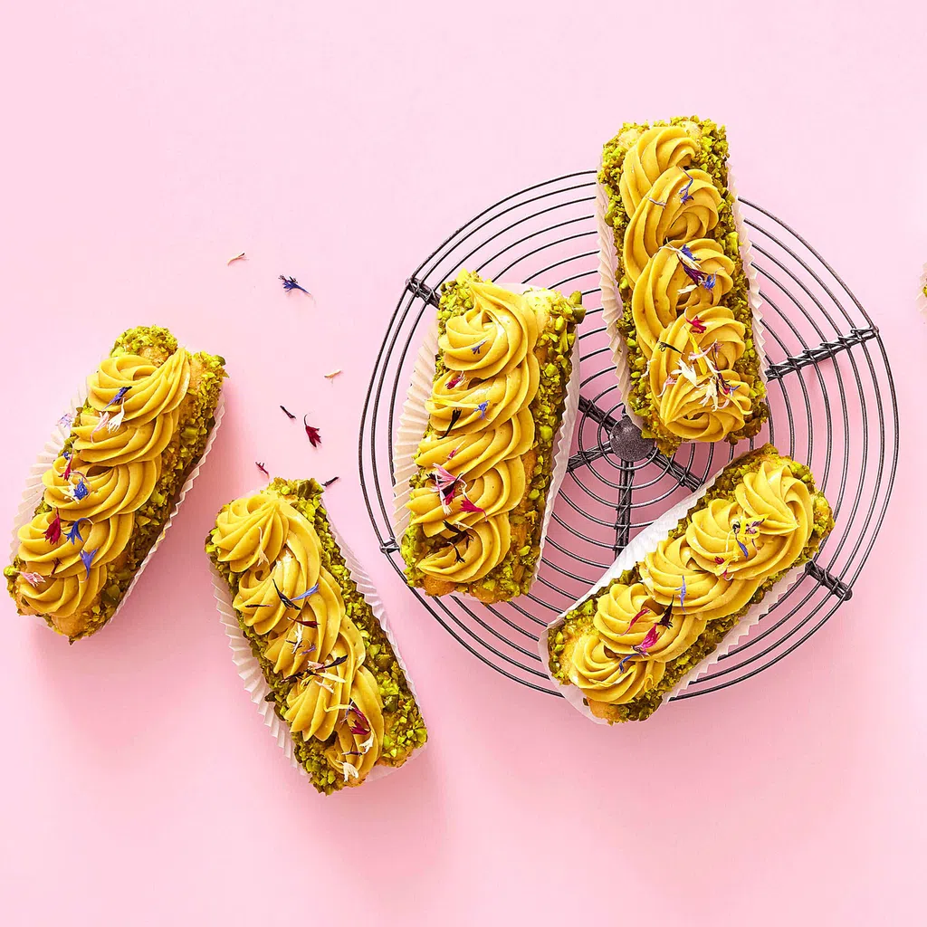Easy-Eclairs mit Pistazien