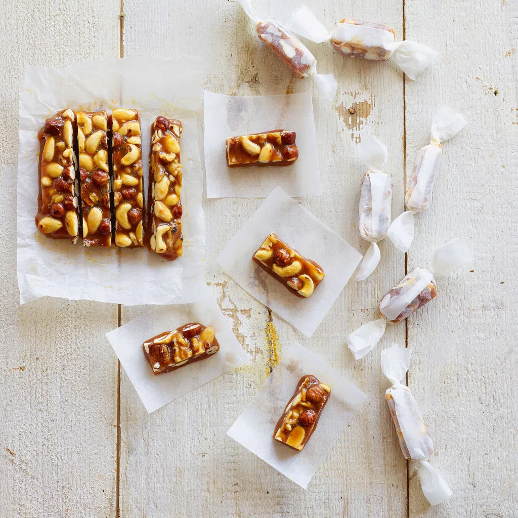Caramel-Toffees mit Nüssen