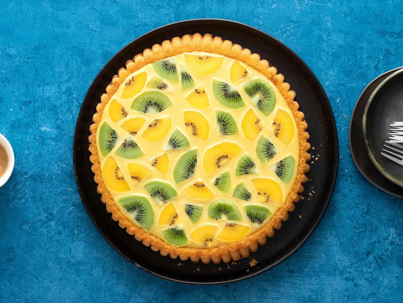Torta con crema alla vaniglia e kiwi