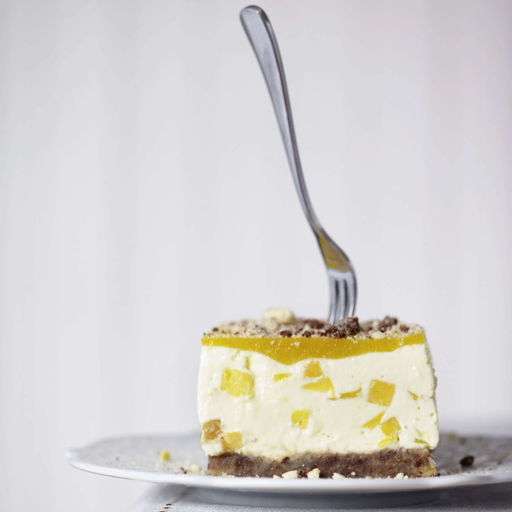 Tourte à la mangue avec émiettée