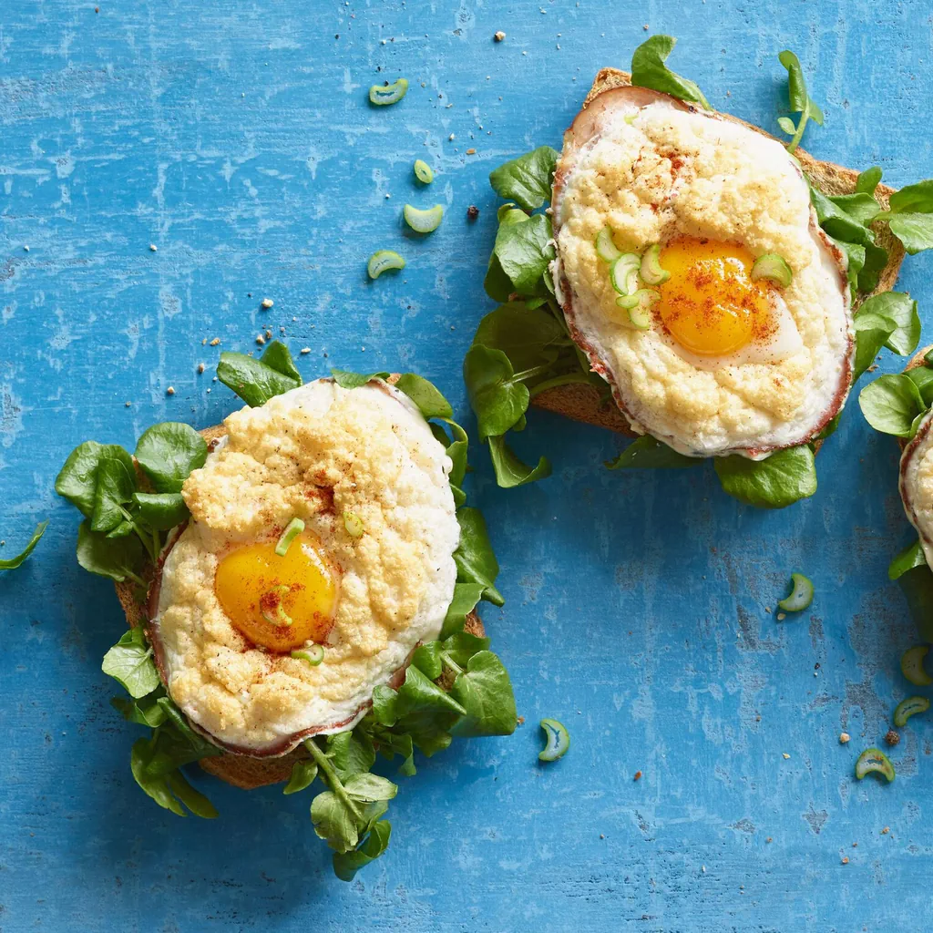 Cloud-Egg auf Toast
