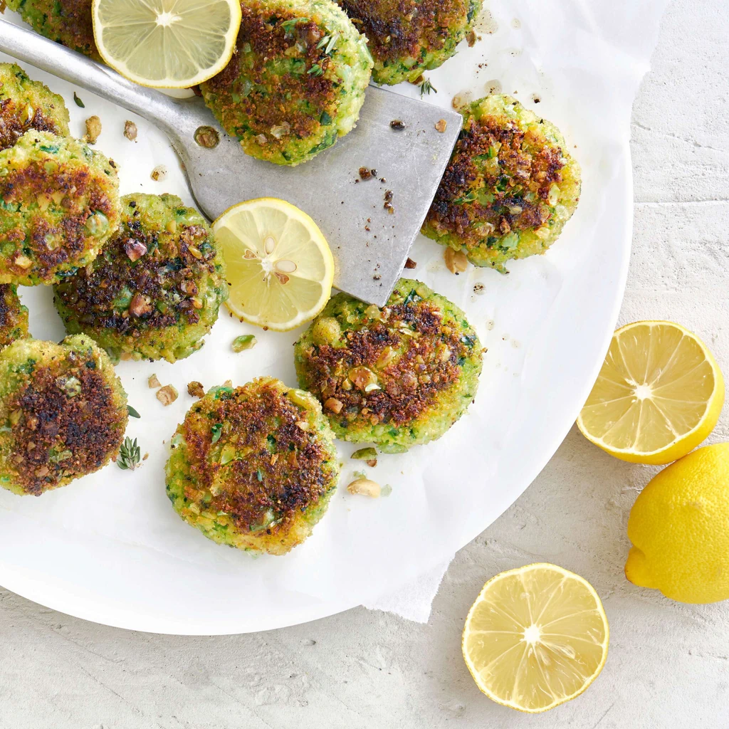 Polpettine di pesce e gamberetti con crunch al wasabi