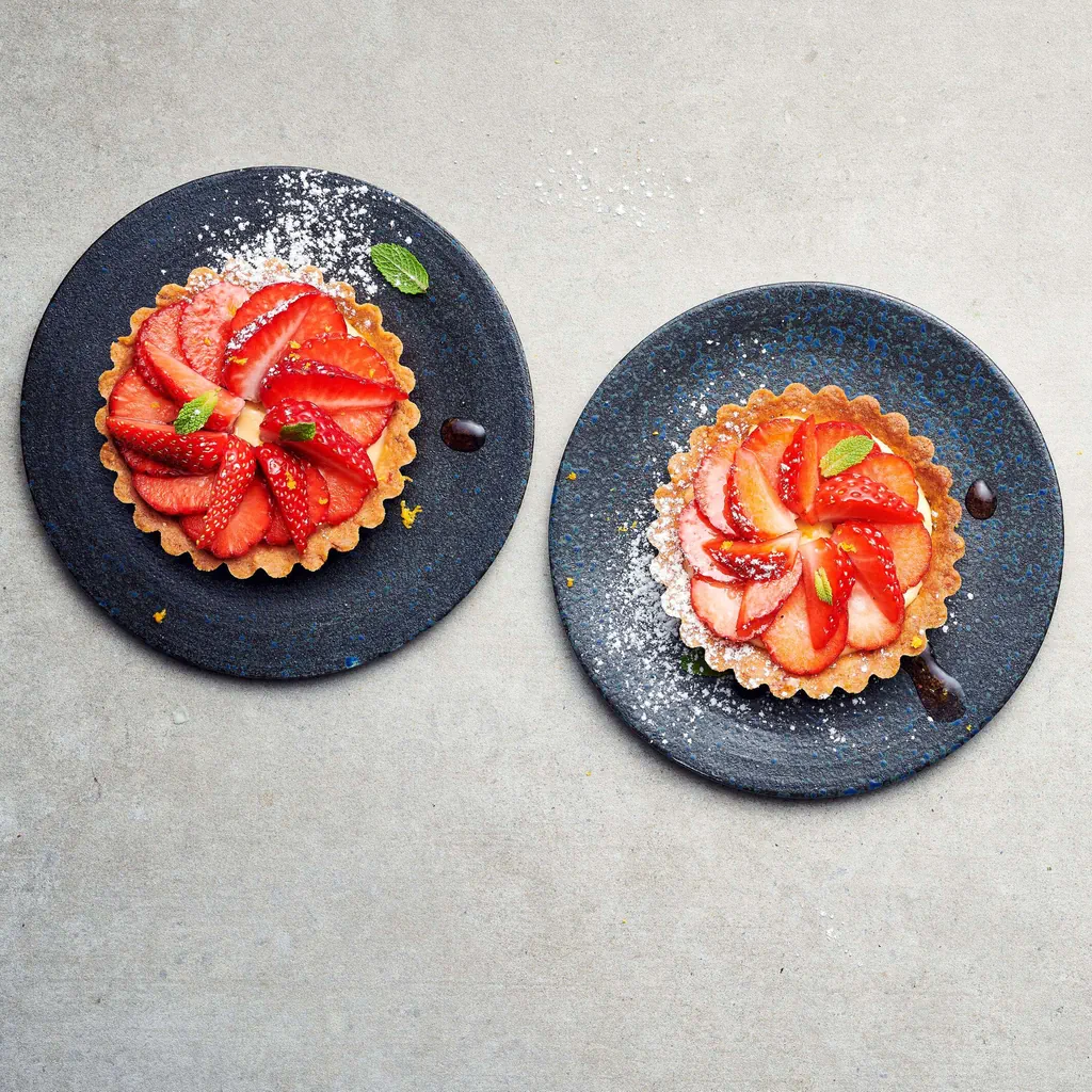 Vanillecreme-Tartelettes mit Erdbeeren