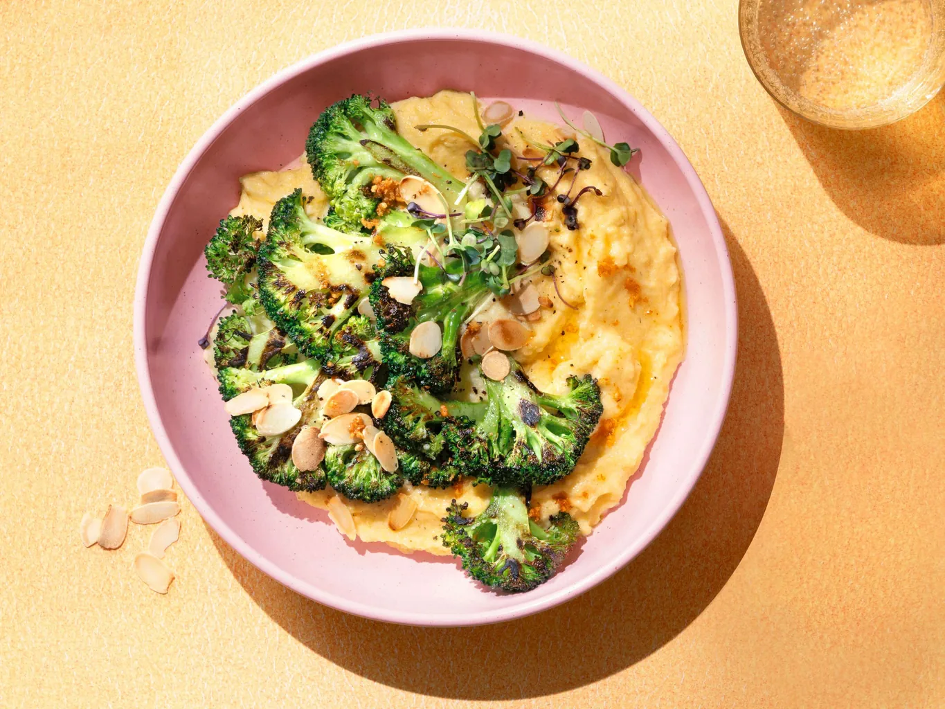 Polenta-Bowl mit Broccoli