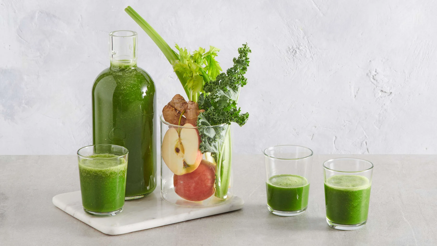 Federkohl-Smoothie mit Apfel und Ingwer