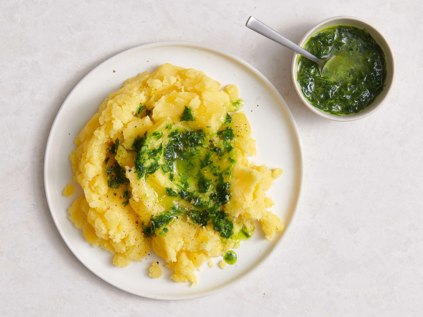 Purea di patate con olio alle erbe