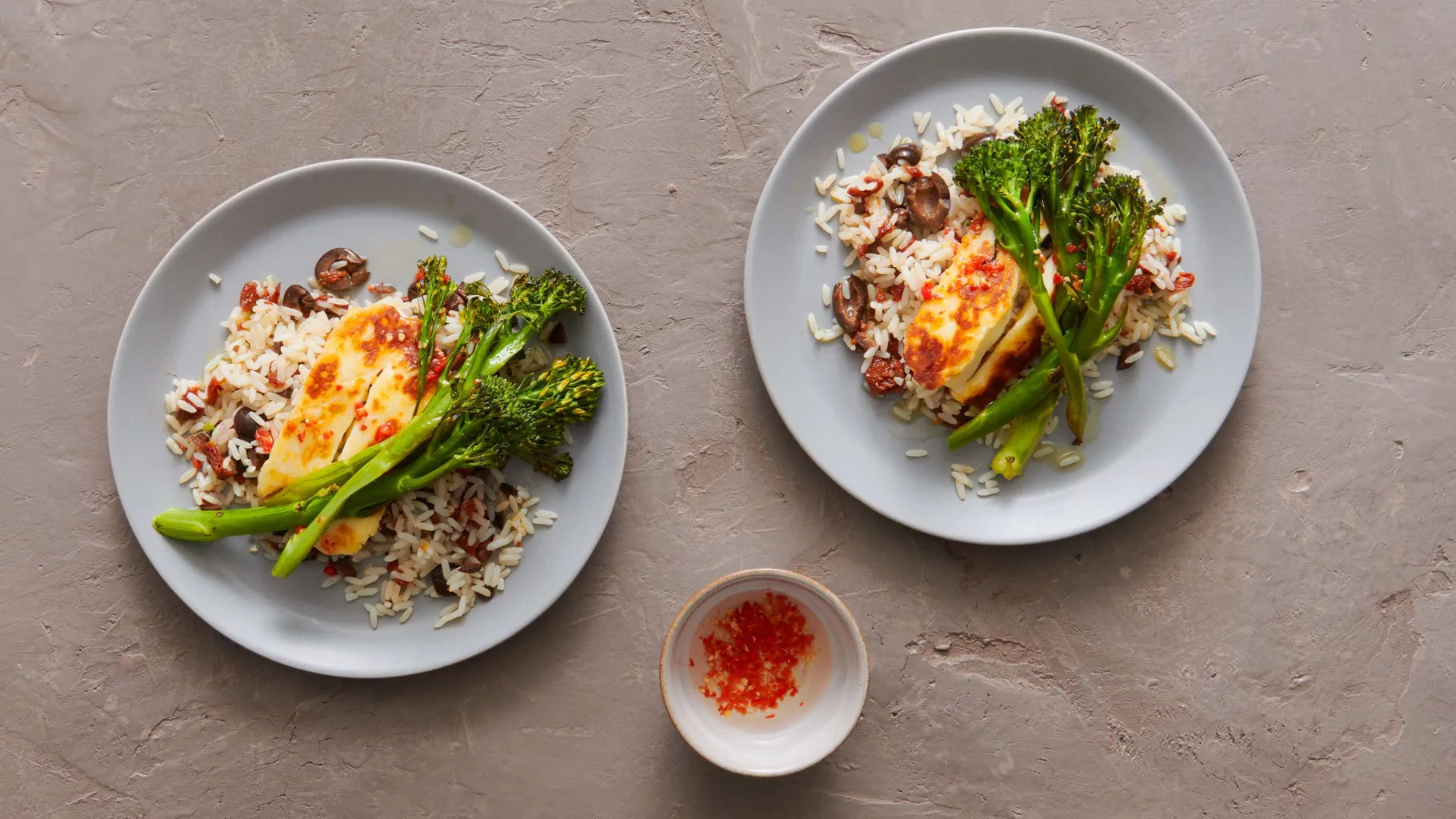 Halloumi avec riz aux tomates séchées