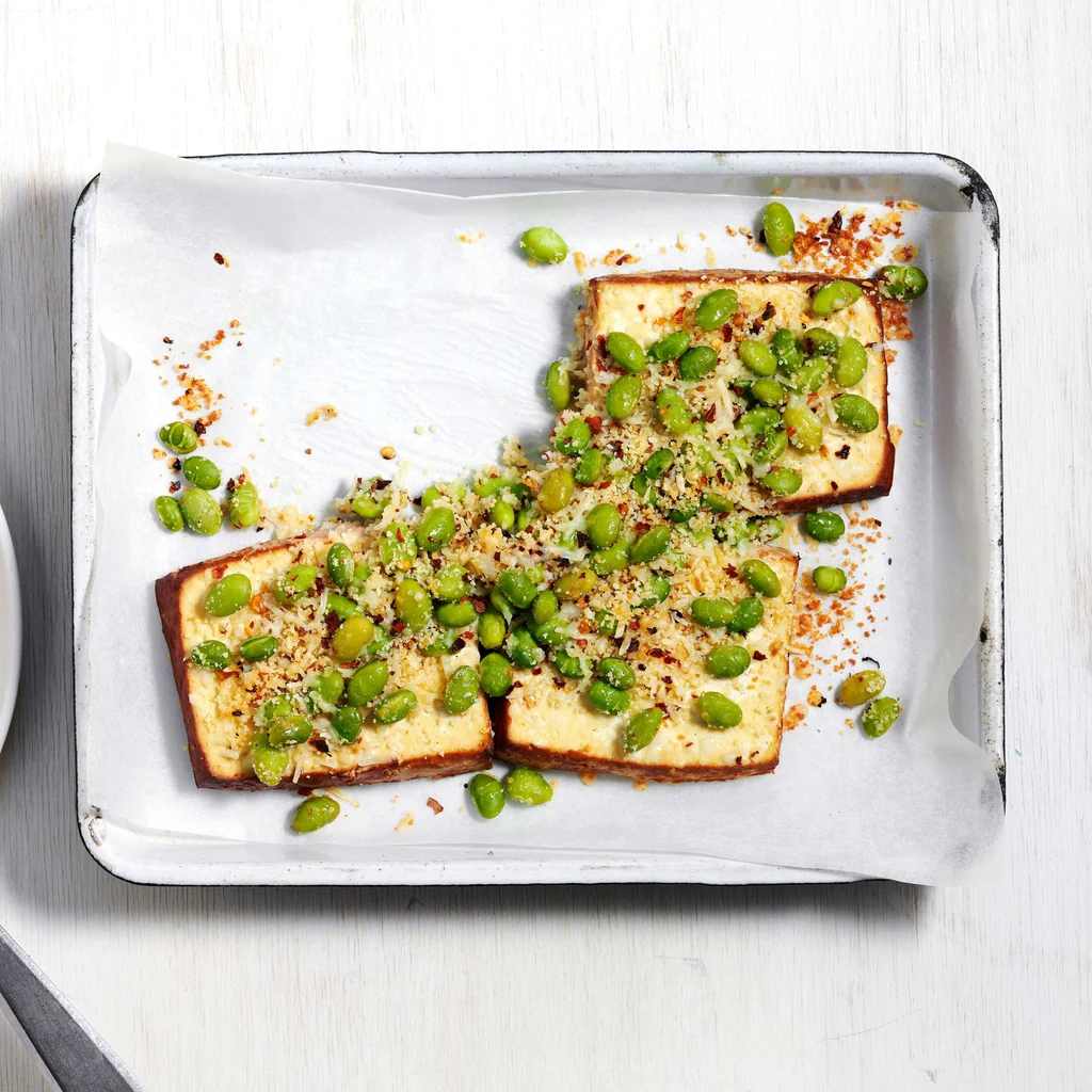 Tofu affumicato con edamame