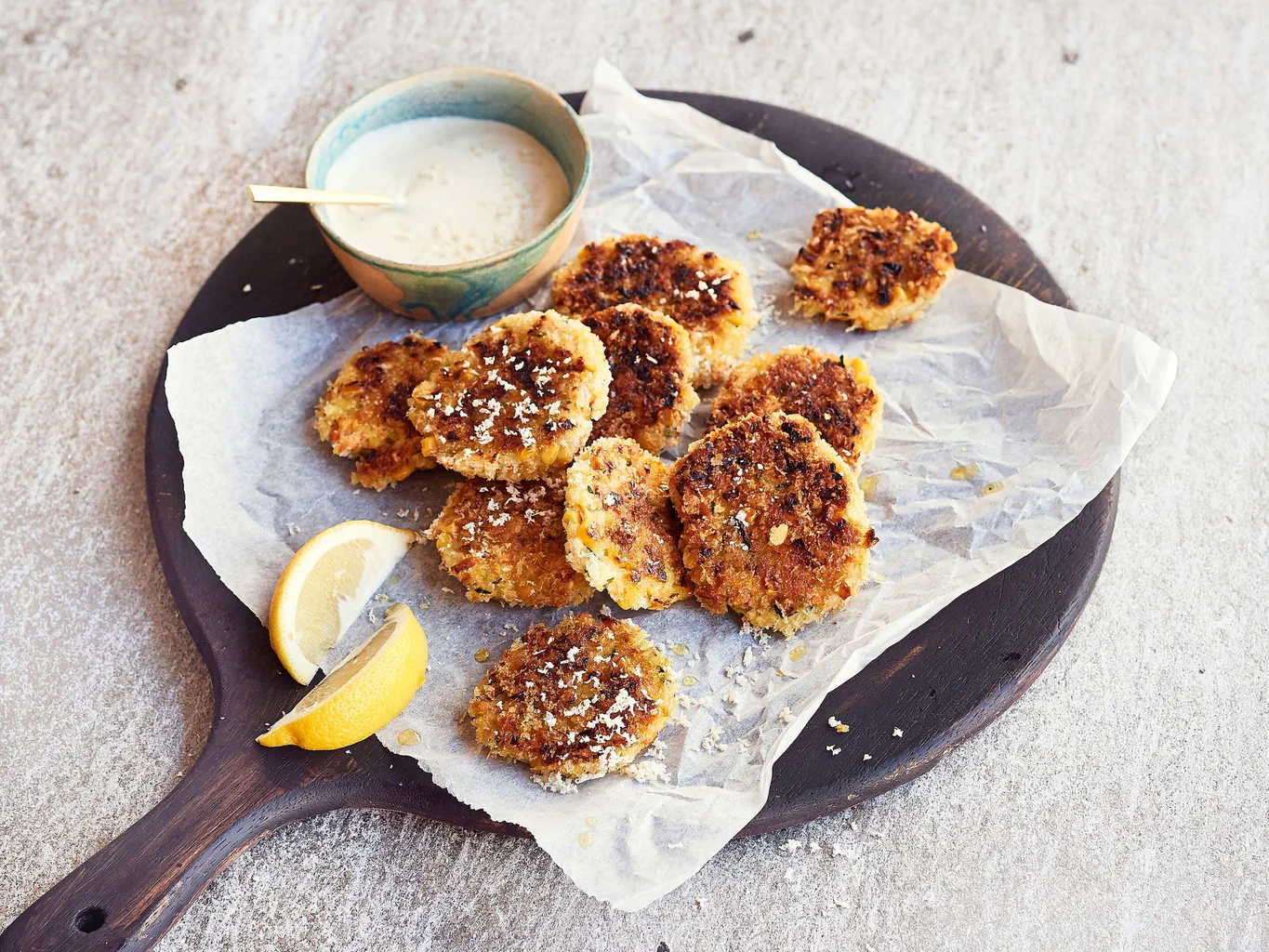 Gemüse-Fritters mit Meerrettich