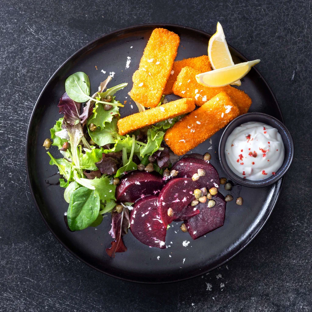 Stick vegani croccanti con barbabietole