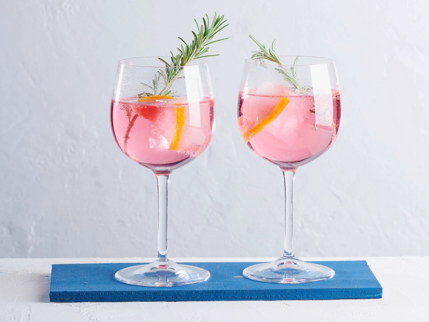Virgin Pink Gin Tonic