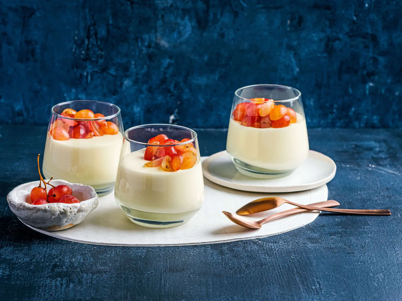 Mousse au vin blanc avec raisin