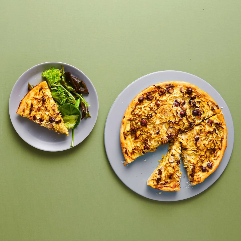 Quiche au chou frisé avec noisettes 