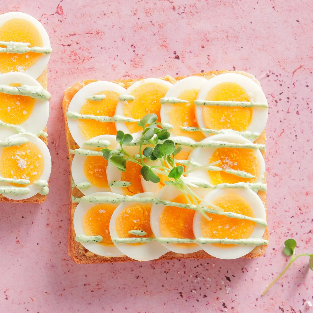 Canapé aux œufs