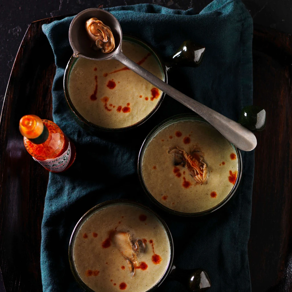 Velouté de champignons au piment et aux huîtres