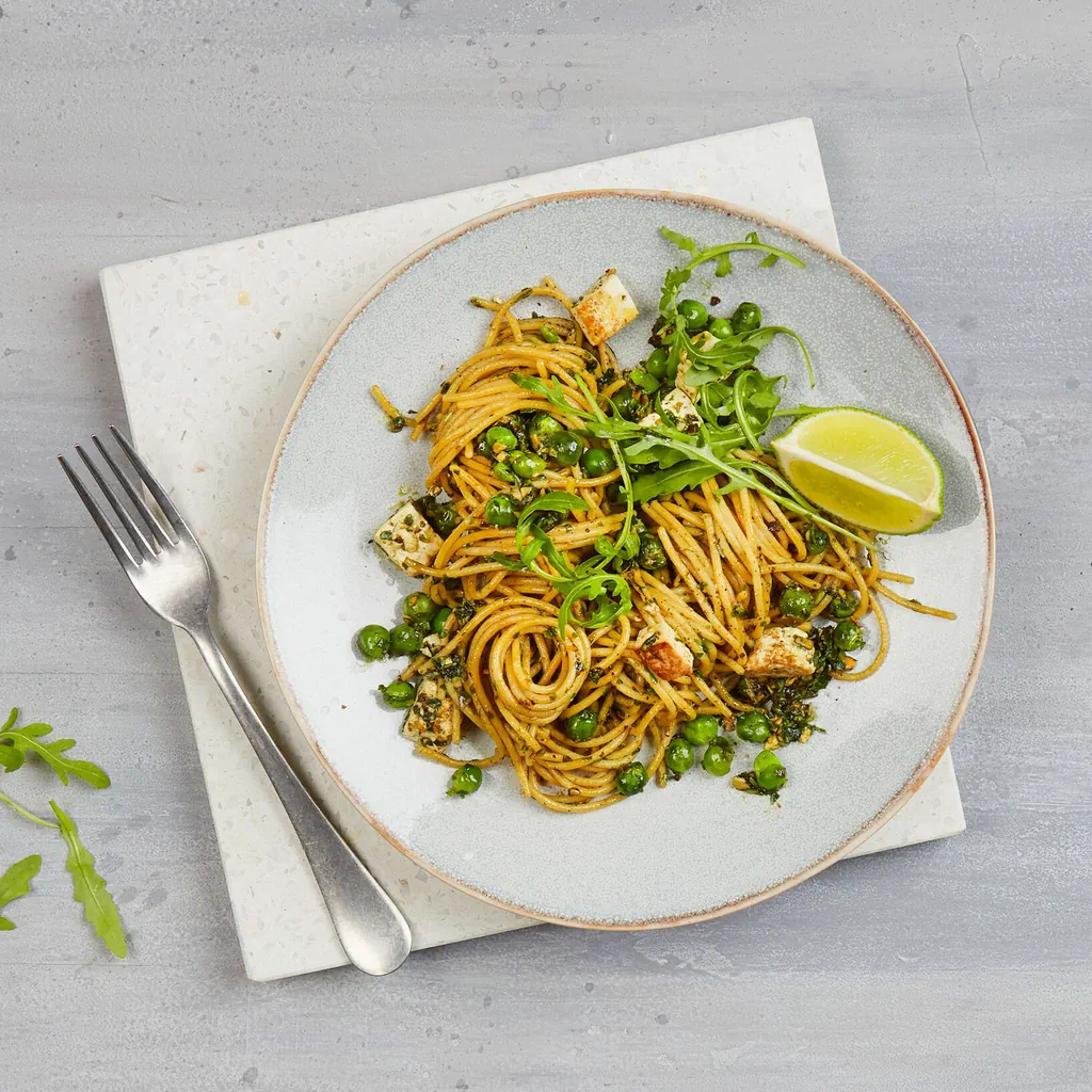 Spaghetti avec pesto de graines de courge et tofu