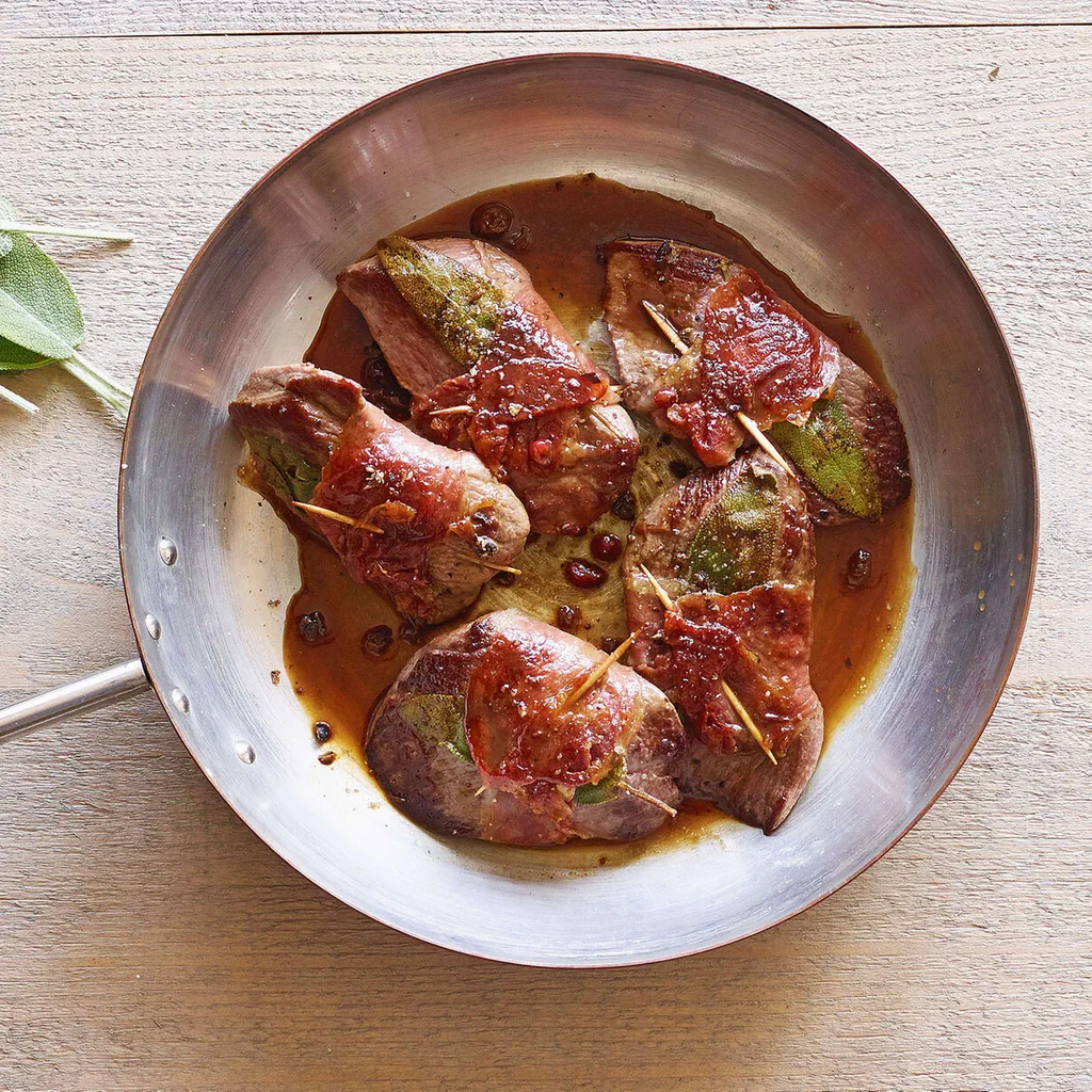 Reh-Saltimbocca mit Preiselbeersauce