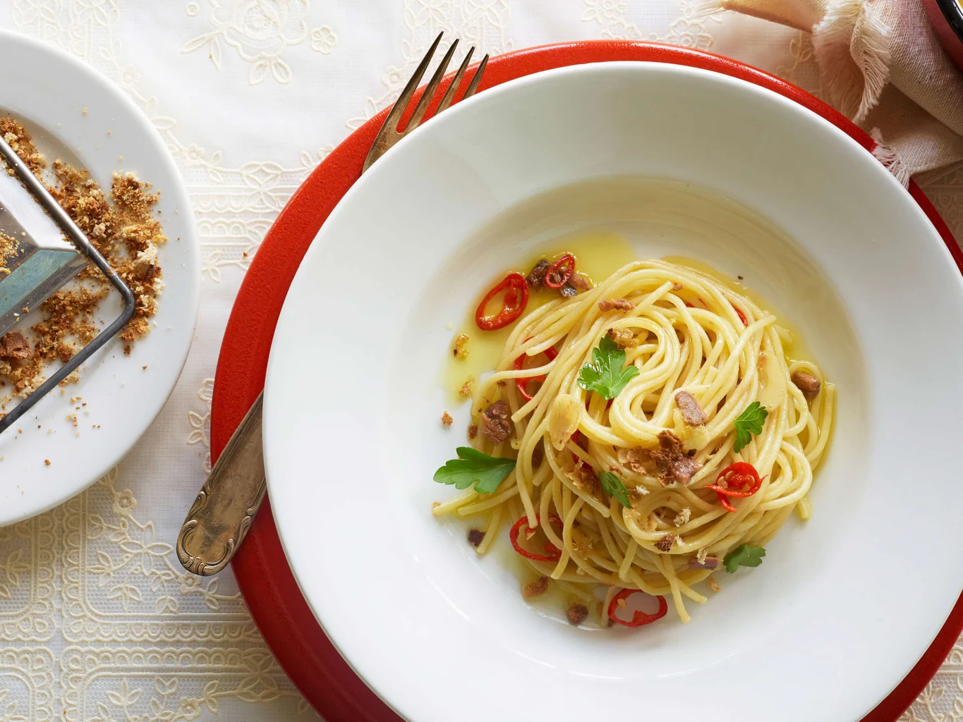 Spaghetti mit Paniermehl
