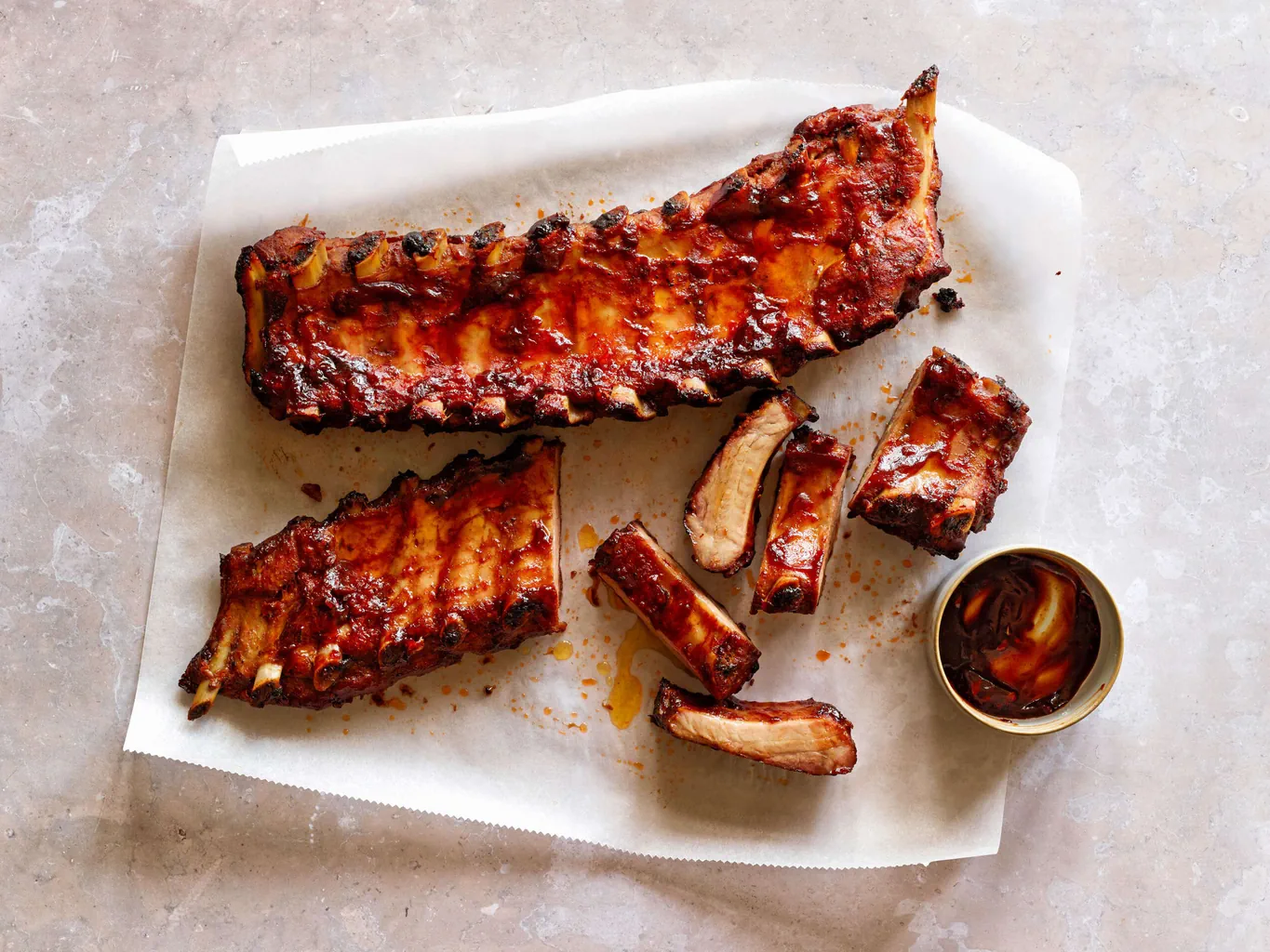 Spareribs mit scharfer Marinade