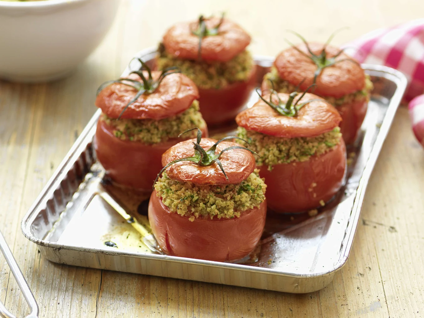 Pomodori ripieni di panatura alle olive