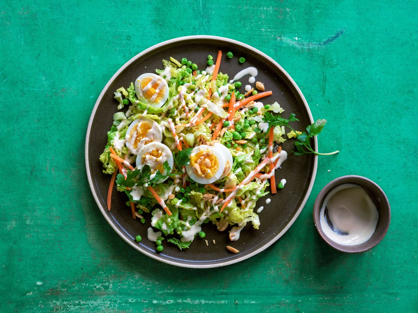 Wirzsalat mit Erdnussdressing