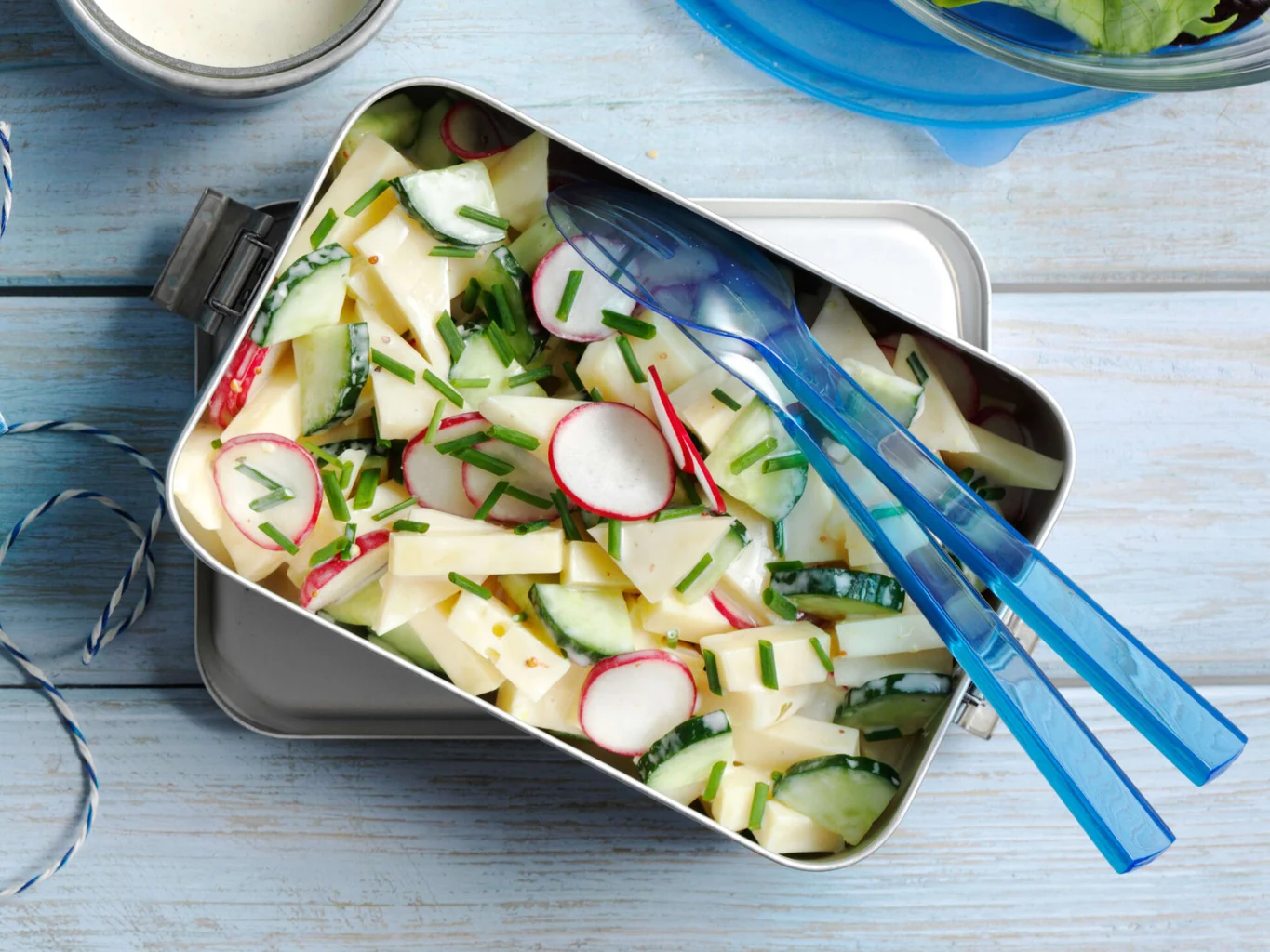 Insalata di cetriolo e formaggio