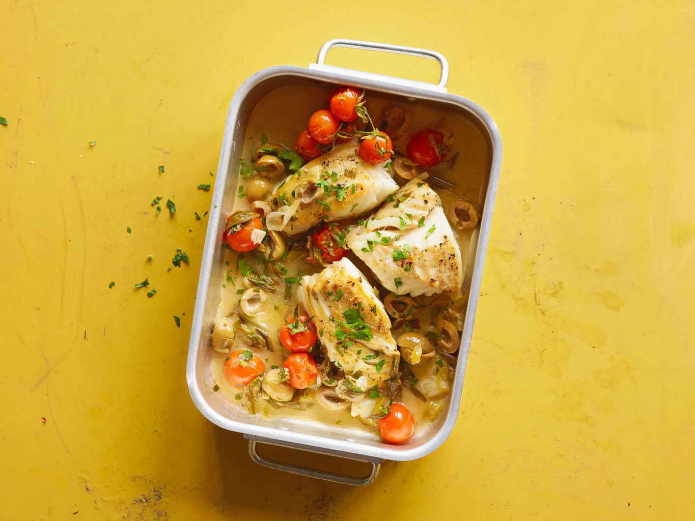 Merluzzo con salsa alle olive e al vino bianco