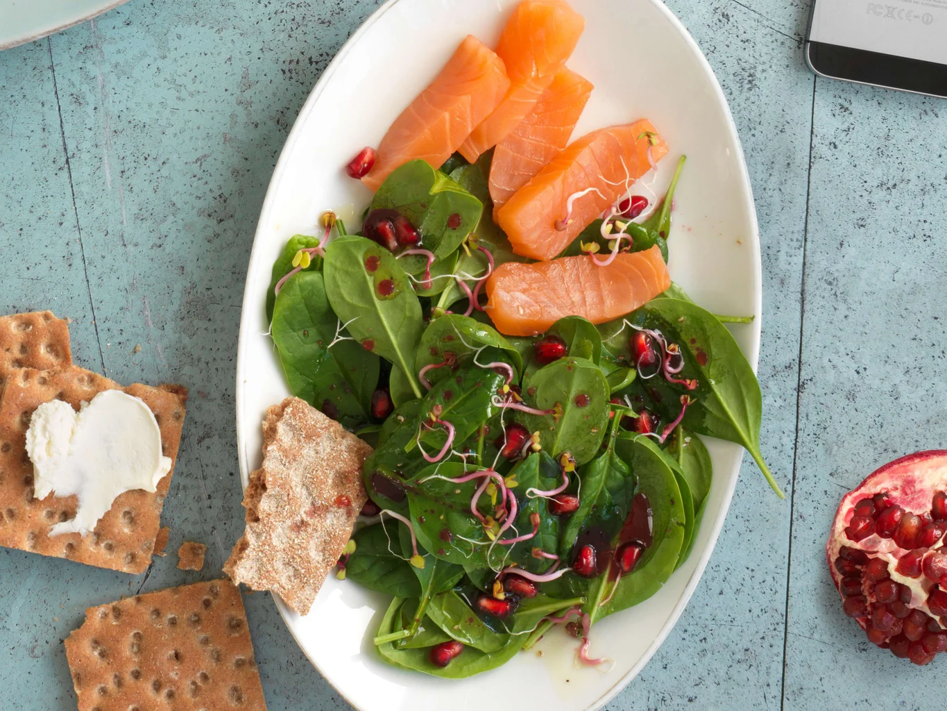 Spinatsalat mit Rauchlachs